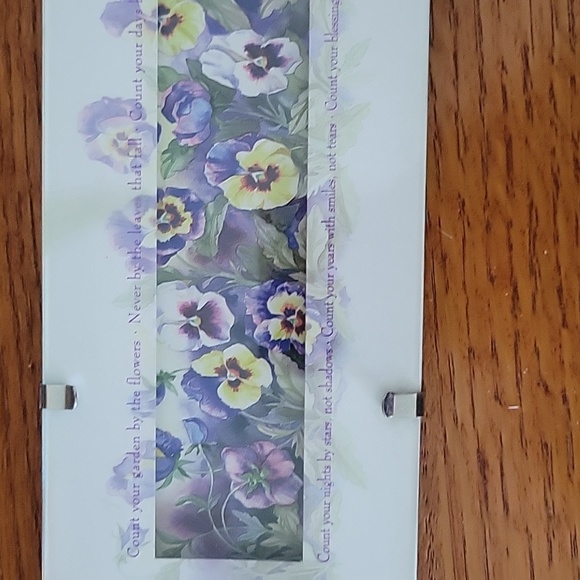 Hallmark - Picture 4 of 4